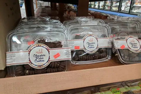 Cake and Roll photo 4